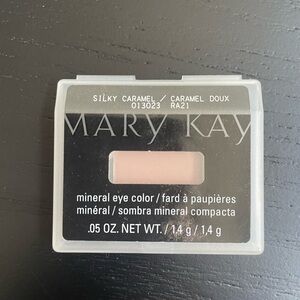 Mary Kay Silky Caramel Mineral Eyeshadow
